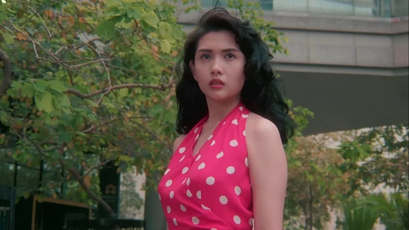 Cô Nàng Phun Lửa - She Starts The Fire