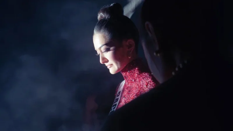 Sàn Diễn Của Nữ Hoàng - A Queens Runway