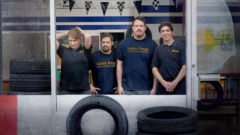 Lốp Xe (Phần 1) - Tires (Season 1)