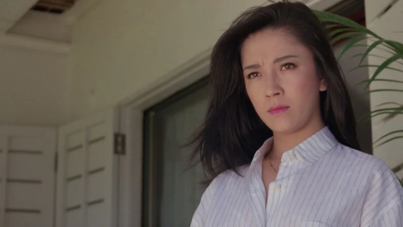 Nô Lệ Của Quý Cô (Reijo niku-dorei) - On The Beach