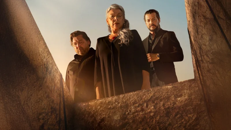 Hai Ngôi Mộ - Two Graves