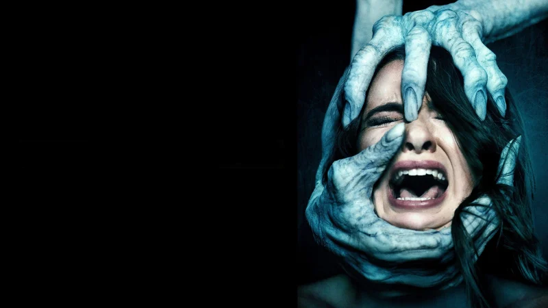 Chiếc Máy Ảnh Chết Chóc (Máy Ảnh Của Quỷ Dữ) - Polaroid