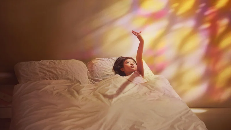 Cô Gái Tay Chiêu - Left-Handed Girl