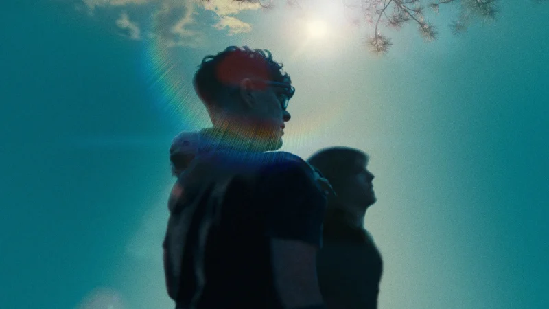 Hãy Nhìn Tôi Dưới Ánh Sáng Đẹp Nhất - Come See Me In The Good Light