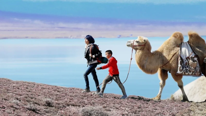 Trèo Đèo Lội Suối Đến Bên Ông - Walking To You